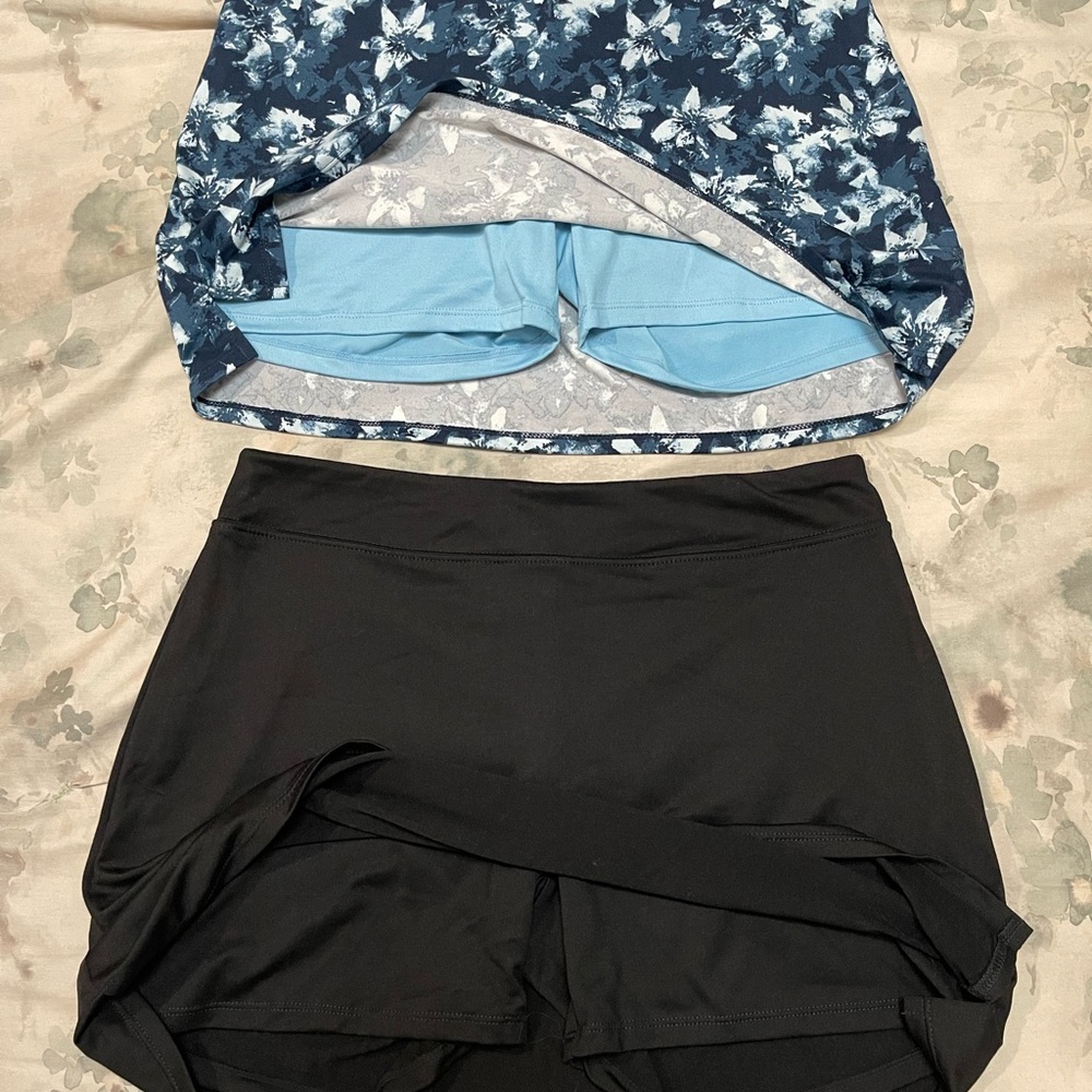 Two pair Tranquility by Colorado Clothing Floral and Black Skirt Set SKORT